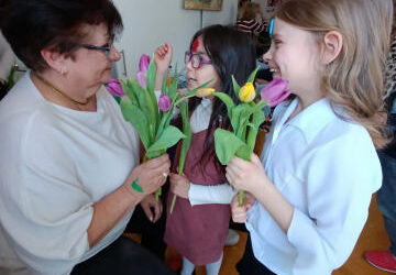 Tegyél Jót Nőnap a Szülők Házában